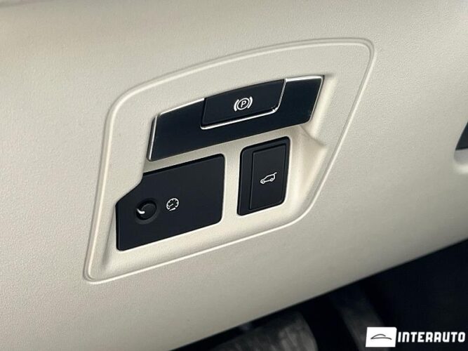 Land Rover Range Rover Velar 48 interauto-car