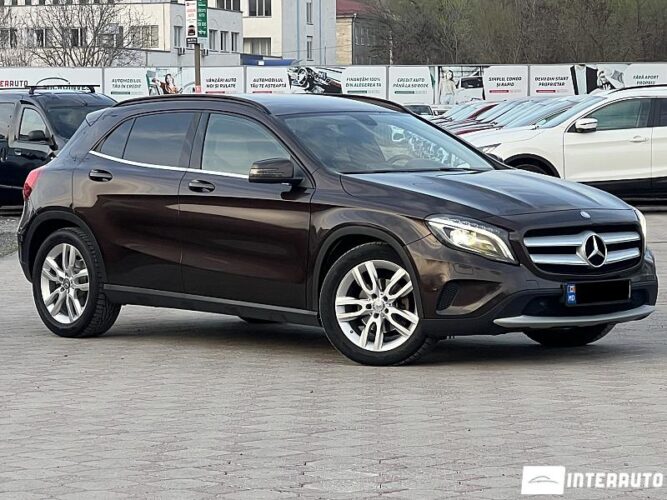 Mercedes GLA 220 34 interauto-car