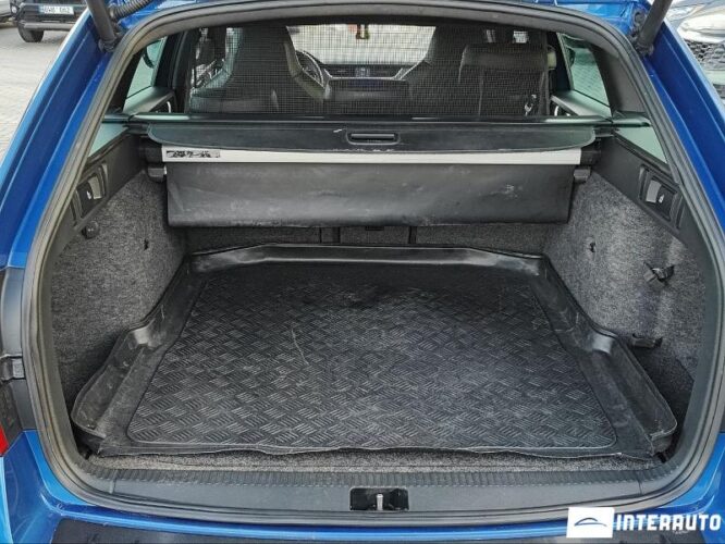 Skoda Octavia RS 32 interauto-car