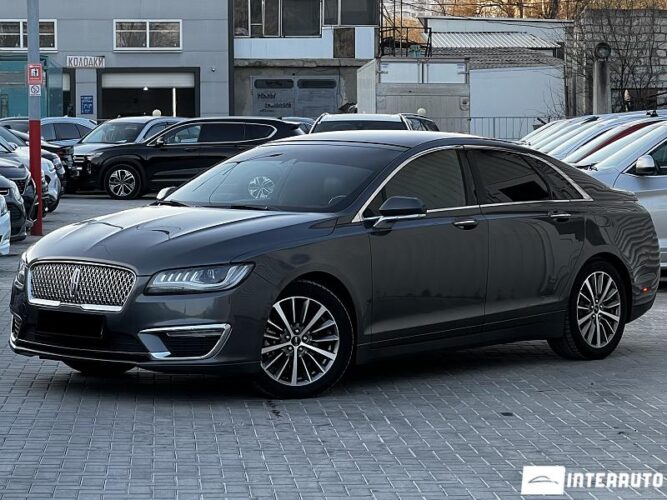 Lincoln MKZ 31 interauto-car