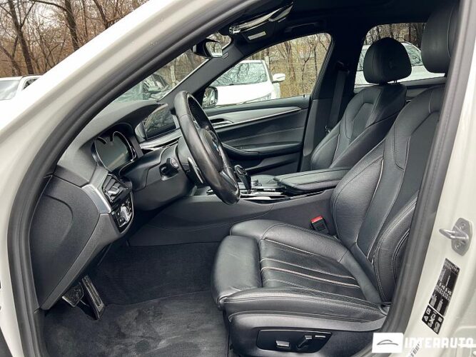 BMW 520 38 interauto-car