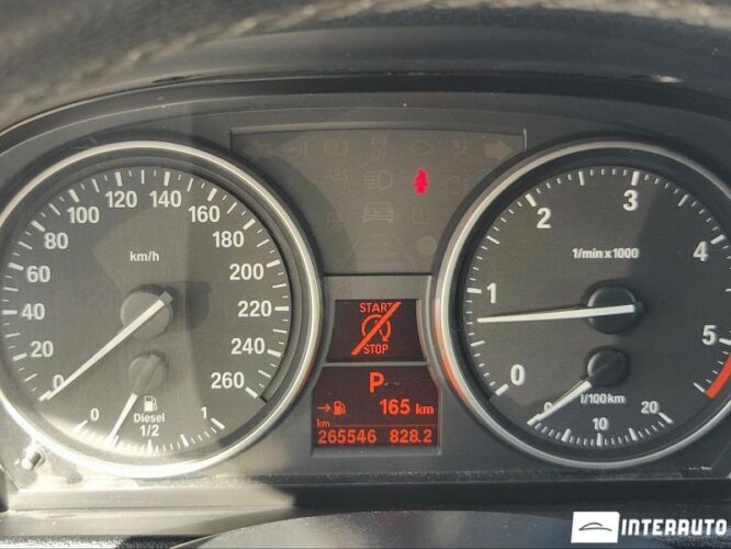 BMW X1 2.0D 39 interauto-car