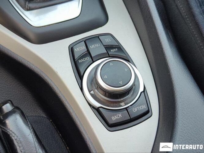 BMW X1 2.0D 43 interauto-car