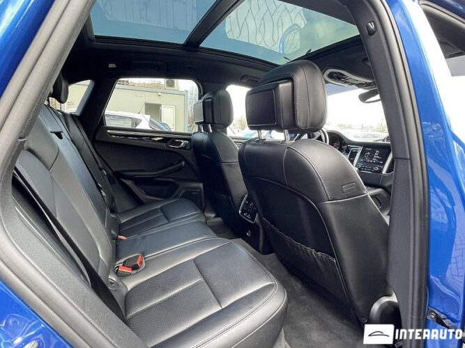 Porsche Macan 41 interauto-car