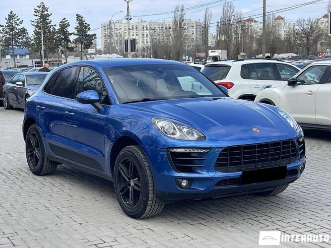 Porsche Macan 30 interauto-car