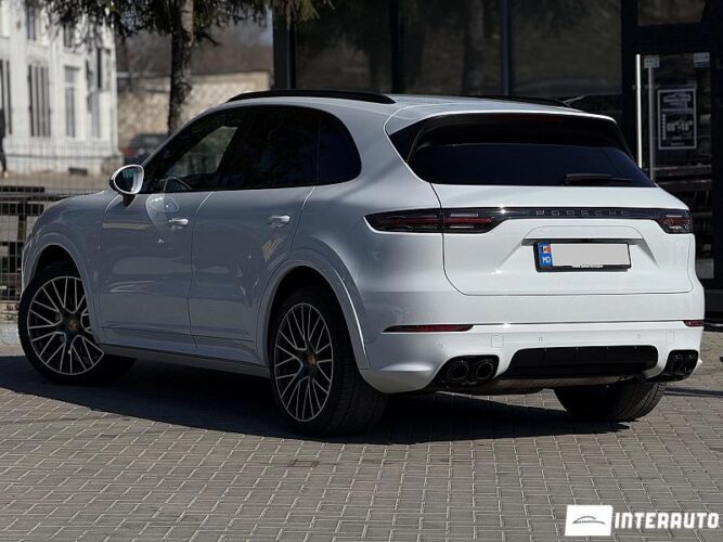 Porsche Cayenne 41 interauto-car