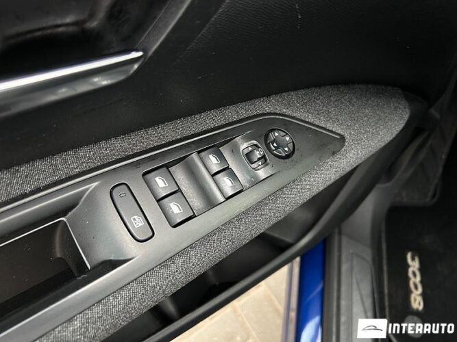 Peugeot 3008 33 interauto-car