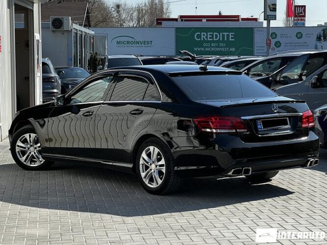 Mercedes E 200 32 interauto-car