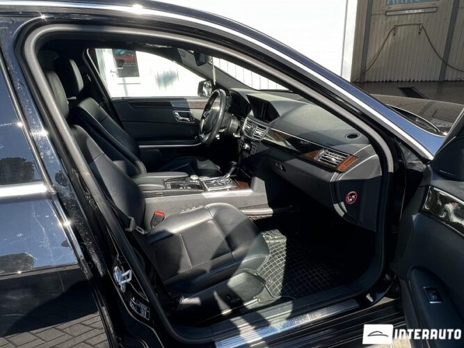 Mercedes E 200 34 interauto-car