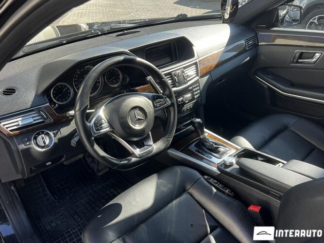 Mercedes E 200 35 interauto-car