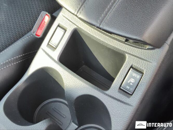 Nissan Qashqai 42 interauto-car