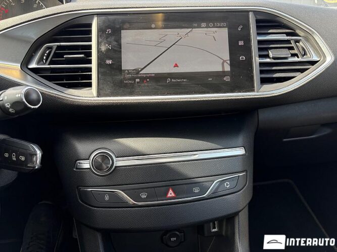 Peugeot 308 38 interauto-car