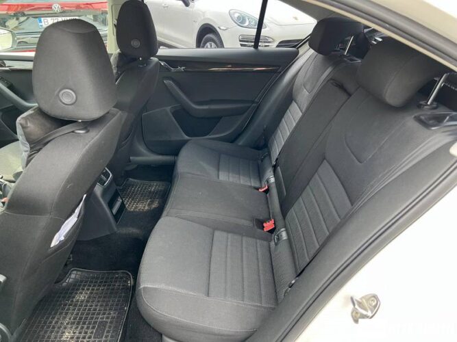 Skoda Octavia 38 interauto-car