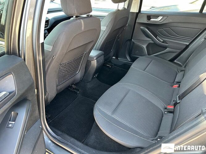 Ford Focus 45 interauto-car