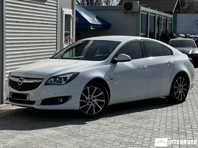 Opel Insignia 29 interauto-car