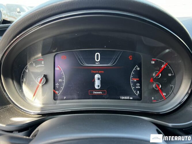 Opel Insignia 37 interauto-car