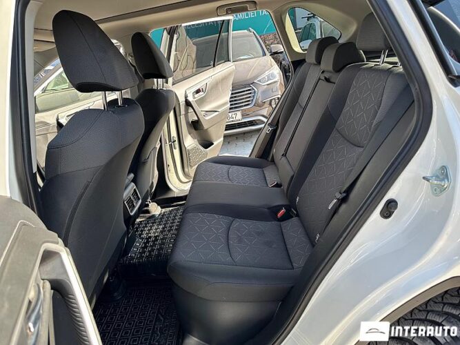 Toyota Rav-4 41 interauto-car