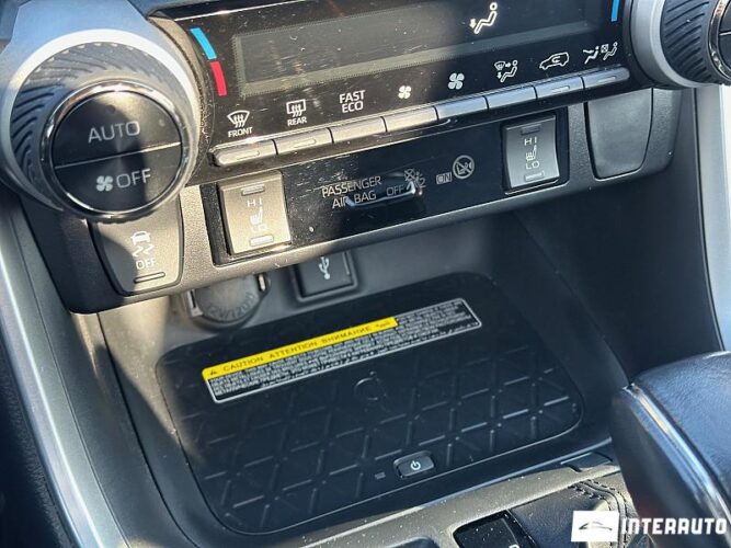 Toyota Rav-4 48 interauto-car