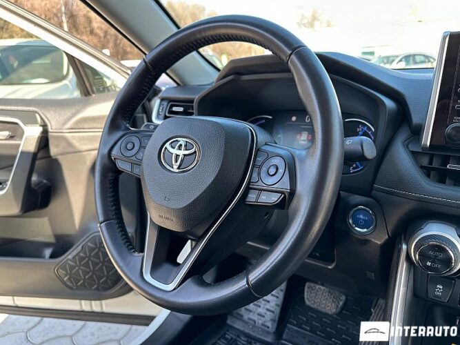 Toyota Rav-4 43 interauto-car