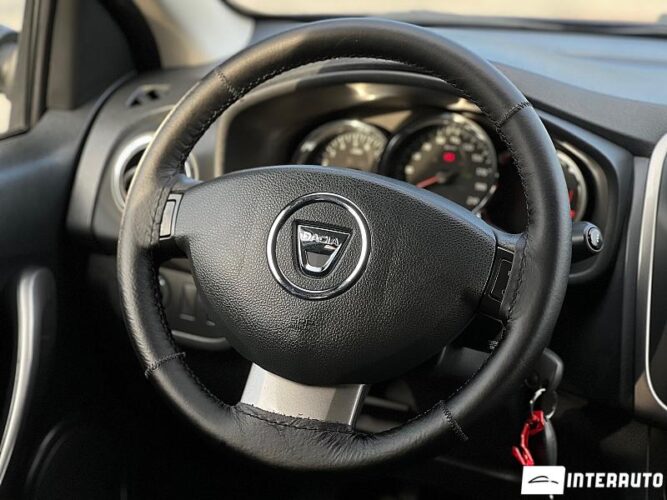 Dacia Sandero 31 interauto-car
