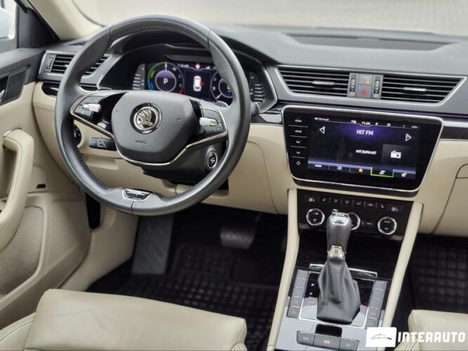 Skoda Superb 49 interauto-car