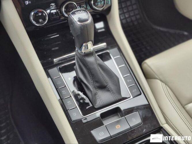 Skoda Superb 53 interauto-car
