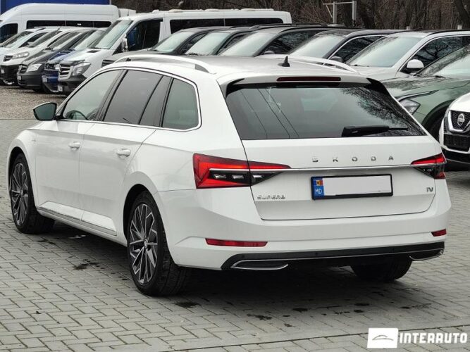 Skoda Superb 41 interauto-car