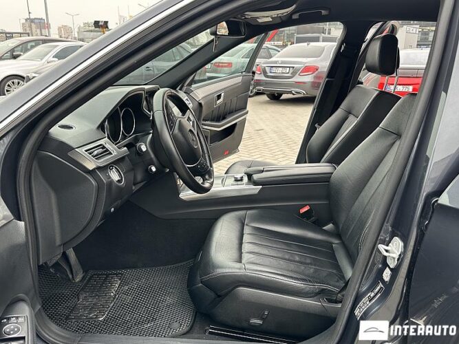 Mercedes E 220 36 interauto-car