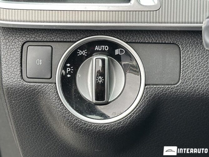 Mercedes E 220 48 interauto-car