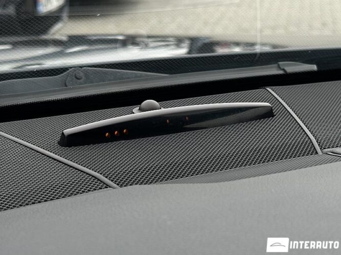 Mercedes E 220 51 interauto-car