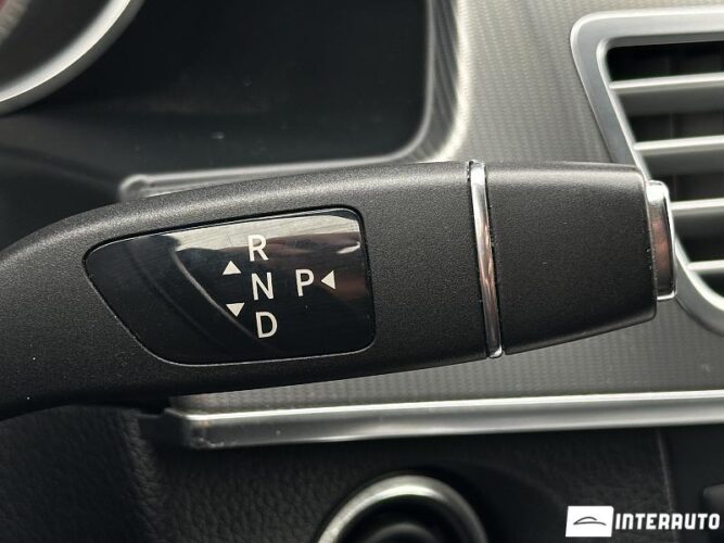 Mercedes E 220 49 interauto-car