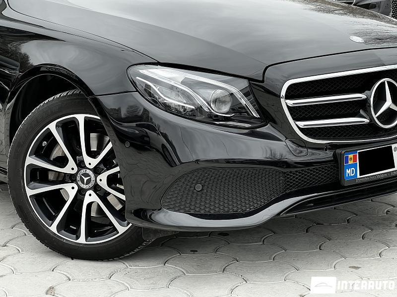 Mercedes E 200 15 automobil-interauto