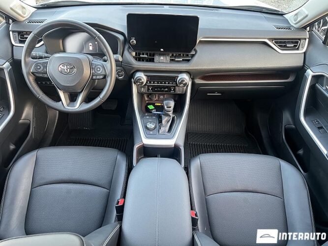 Toyota Rav-4 47 interauto-car