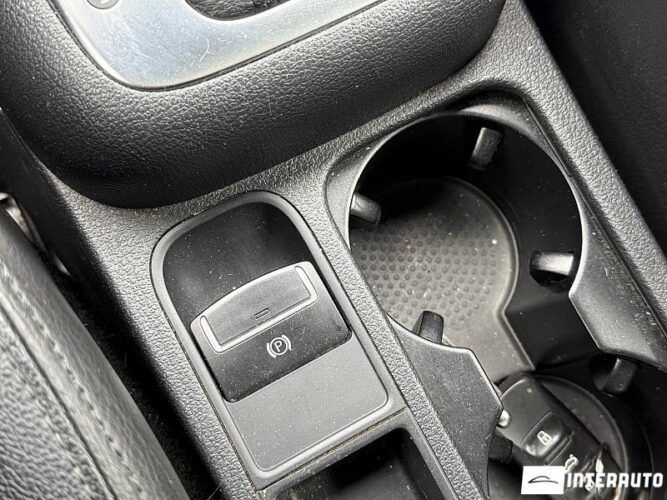 Volkswagen Tiguan 44 interauto-car