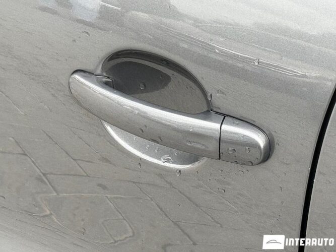 Volkswagen Tiguan 52 interauto-car