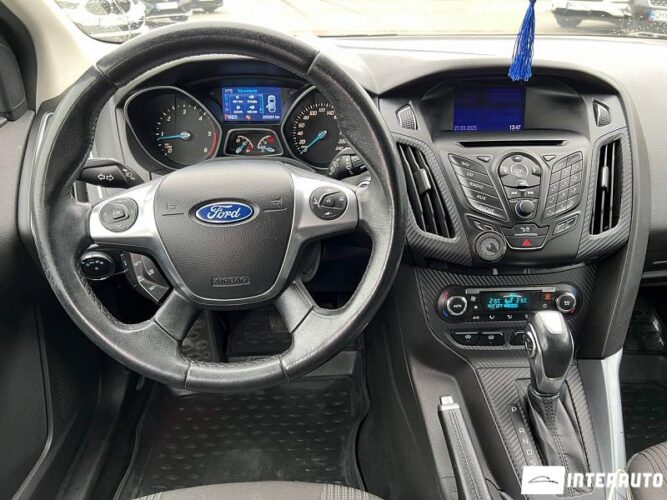 Ford Focus 36 interauto-car