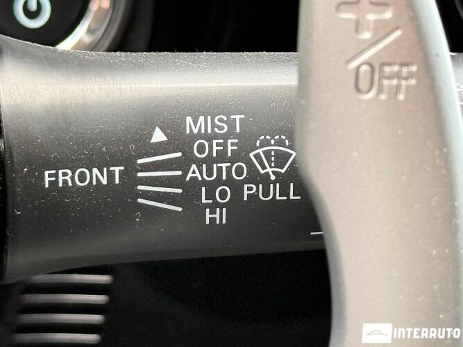 Mitsubishi Outlander 52 interauto-car