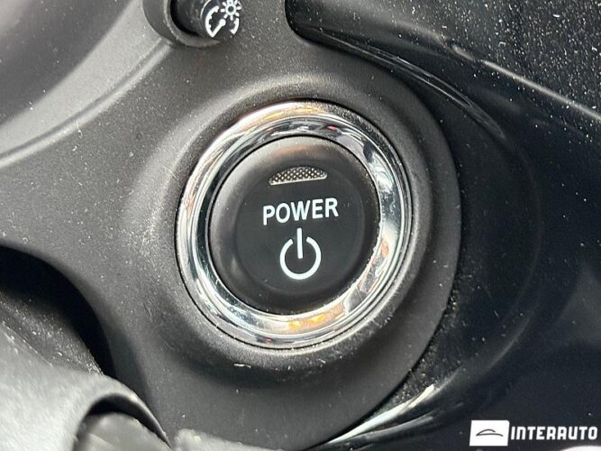 Mitsubishi Outlander 55 interauto-car