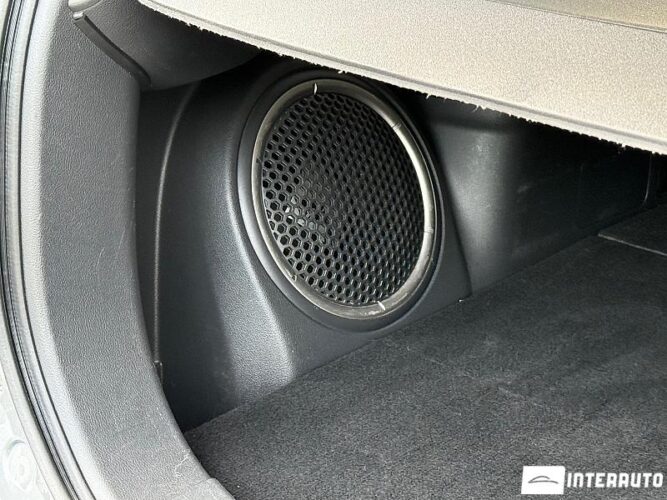 Mitsubishi Outlander 54 interauto-car