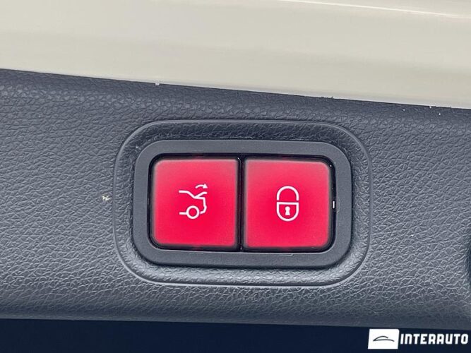 Mercedes E 350 58 interauto-car