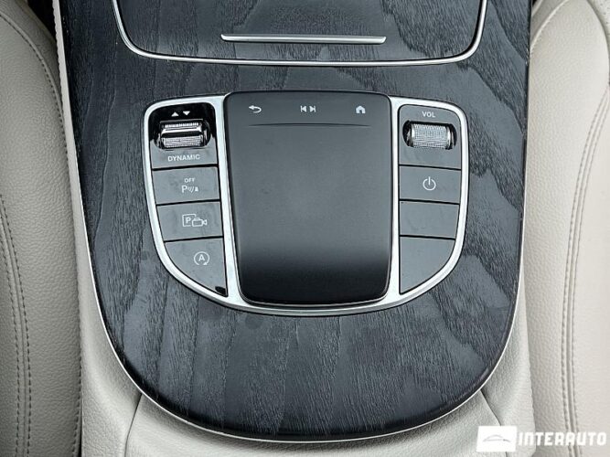 Mercedes E 350 47 interauto-car