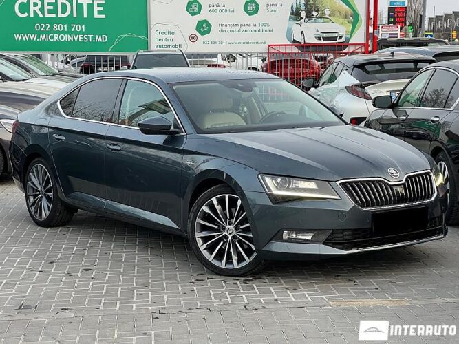 Skoda Superb 36 interauto-car