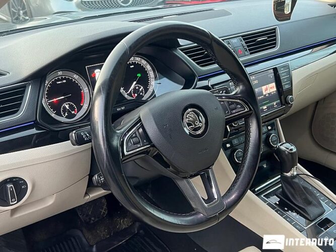Skoda Superb 41 interauto-car