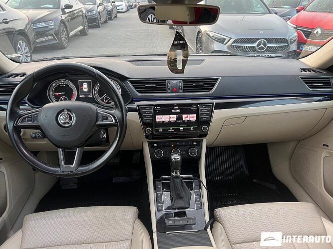Skoda Superb 50 interauto-car