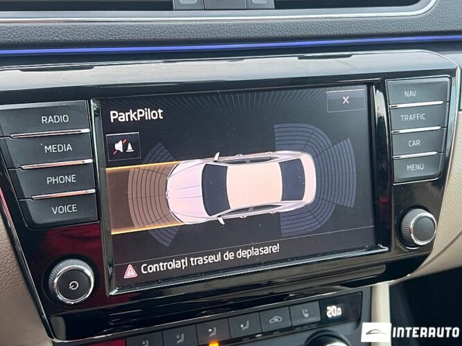 Skoda Superb 44 interauto-car