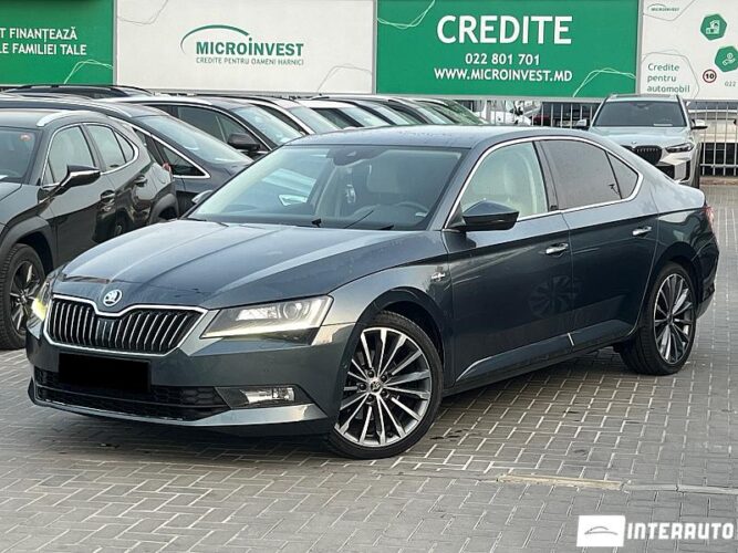 Skoda Superb 33 interauto-car