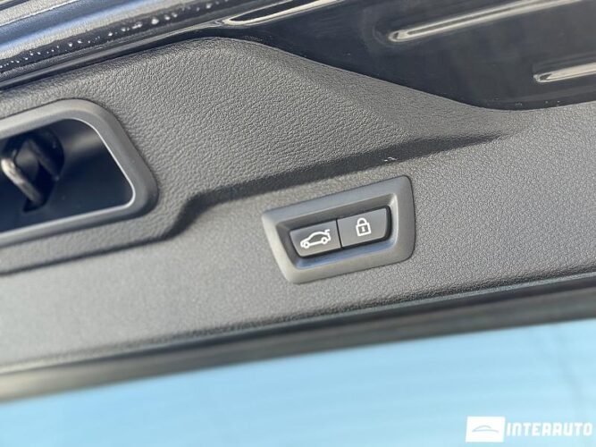 BMW X5 4.0D 41 interauto-car