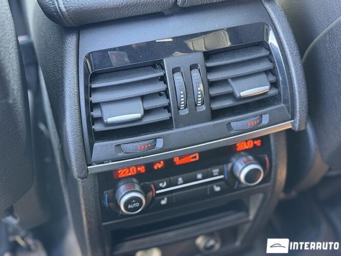 BMW X5 4.0D 57 interauto-car