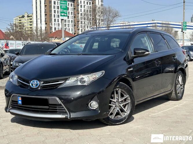 Toyota Auris 29 interauto-car
