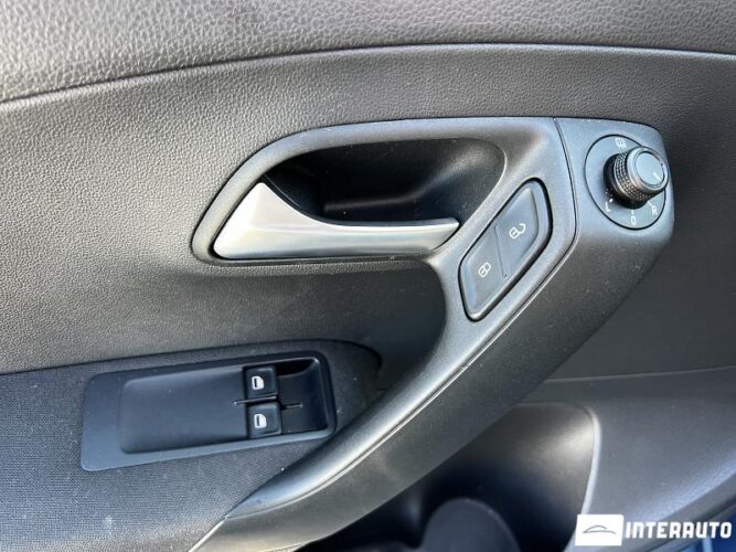 Volkswagen Polo 39 interauto-car